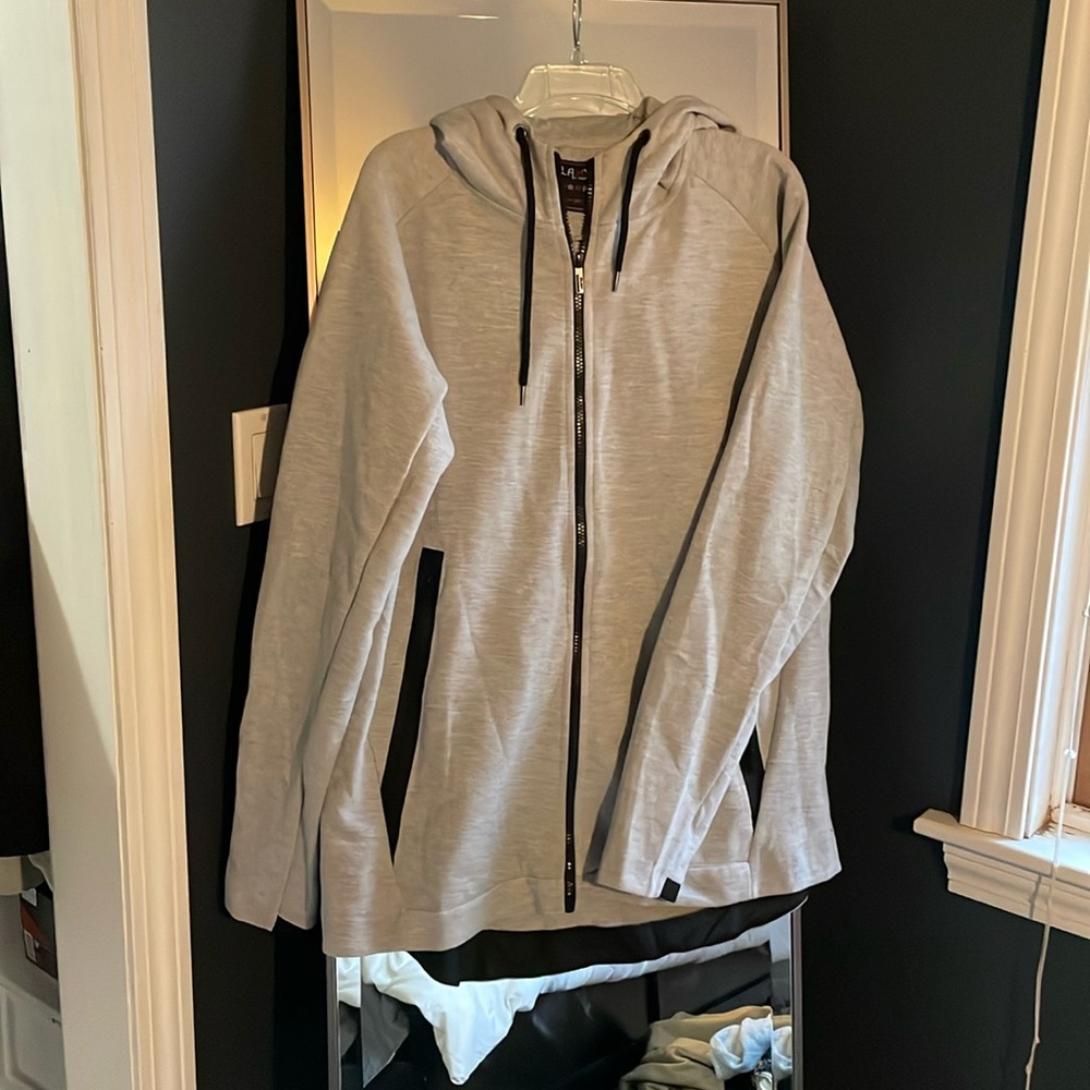 Gray Zip Up Sweatshirt l XL